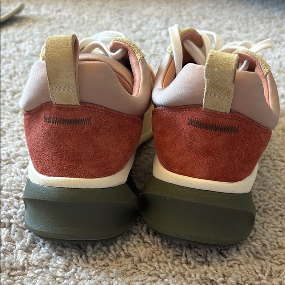 NWT Tory Burch Athletic Shoes for women. - Picture 3 of 10